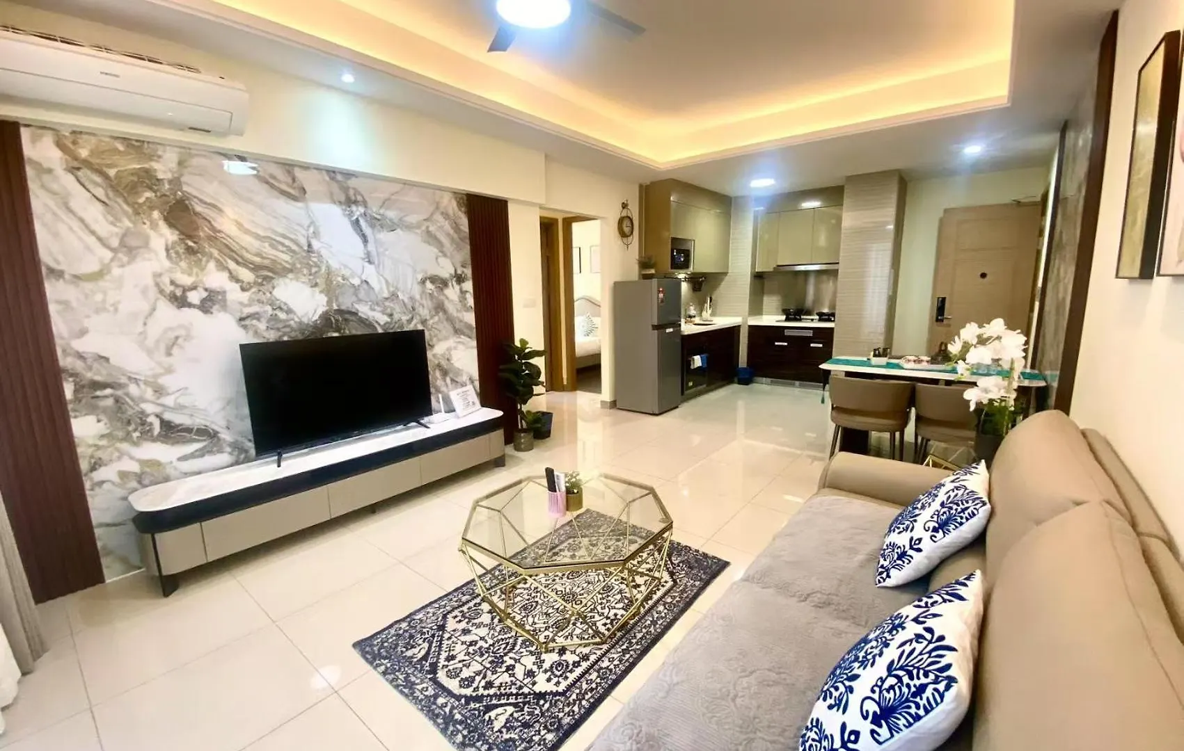 Apartment R&F Princess Cove Superior Homestay Nearby Ciq By Han Lin Sojourn Johor Bahru Malaysia