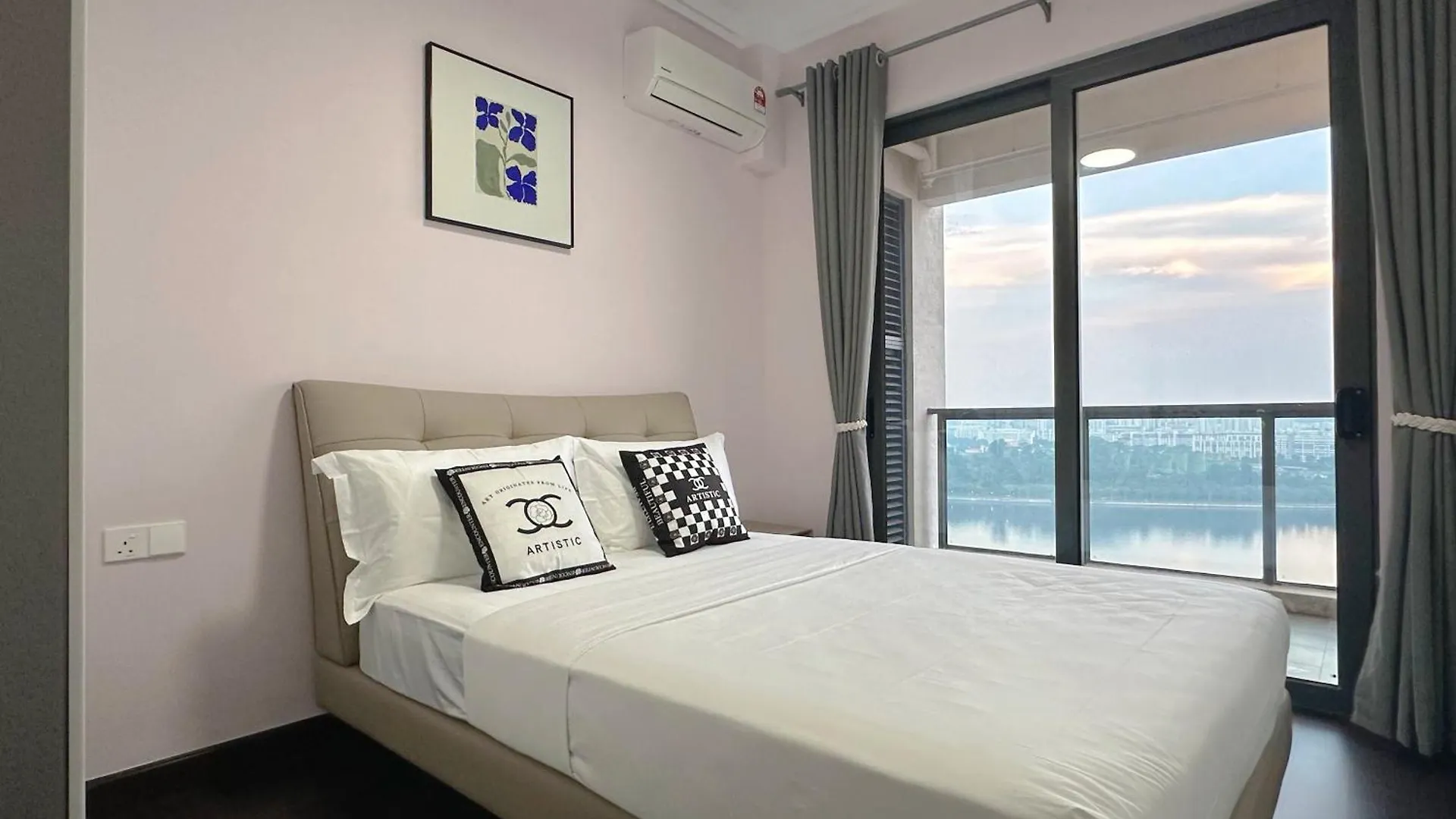 R&F Princess Cove Superior Homestay Nearby Ciq By Han Lin Sojourn Johor Bahru Appartamento