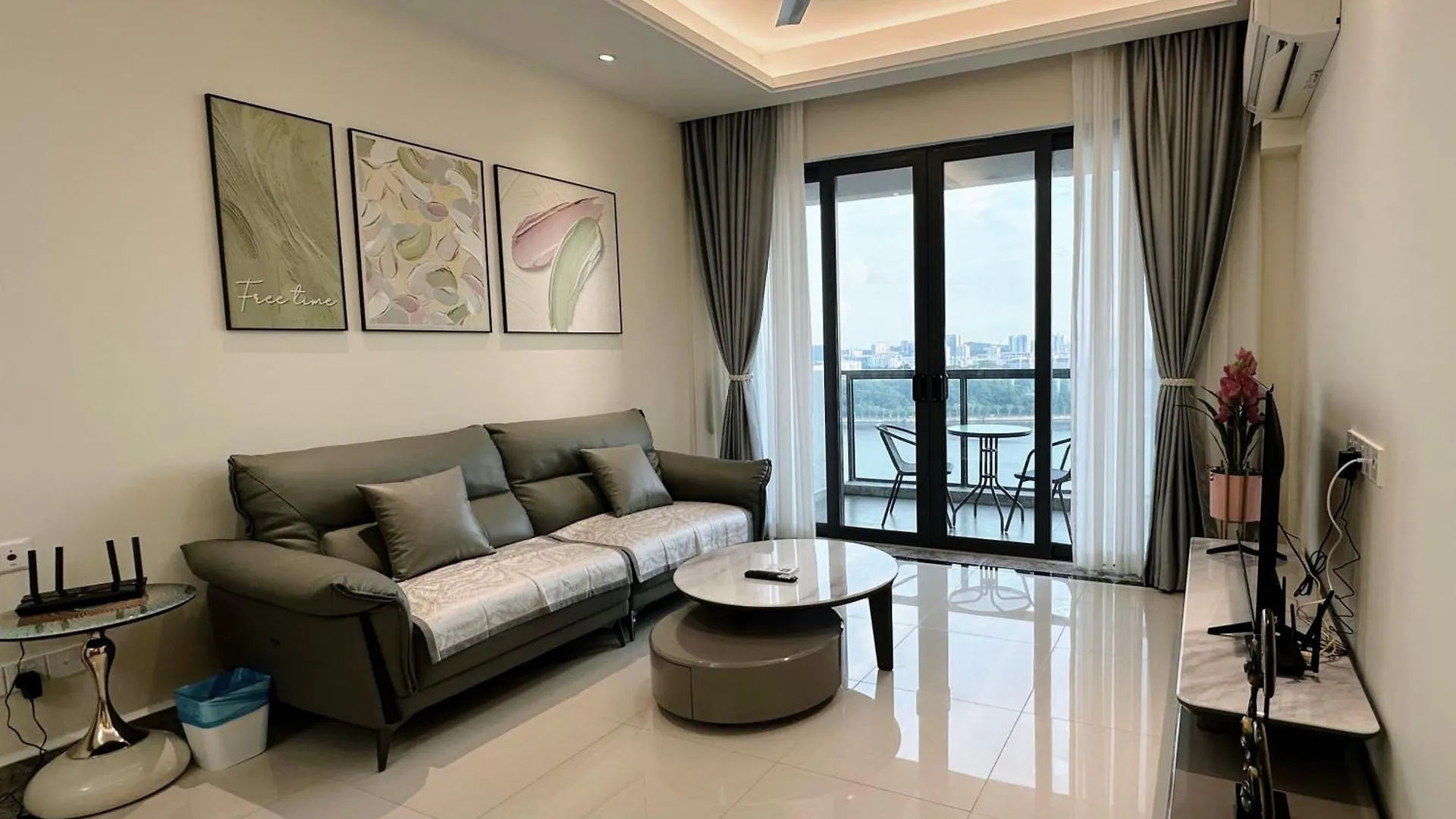 R&F Princess Cove Superior Homestay Nearby Ciq By Han Lin Sojourn Johor Bahru